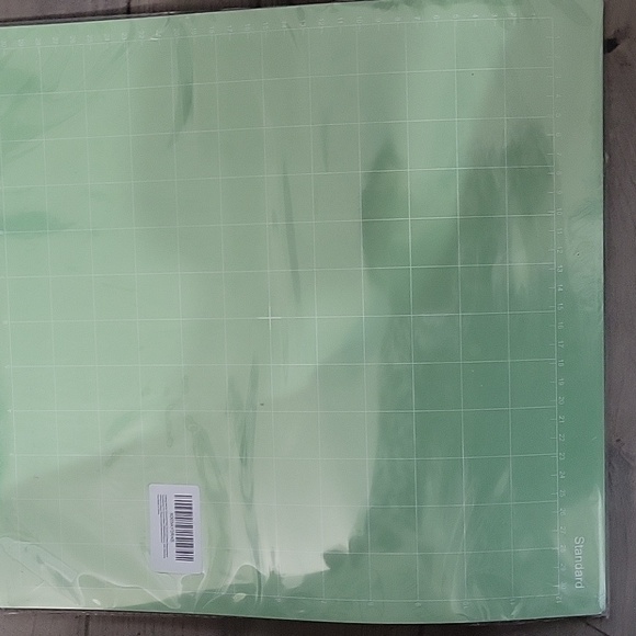 Cricut Vinyl, tools, 10 new 12x12 mats and construction/glitter/sticker paper - Picture 3 of 8